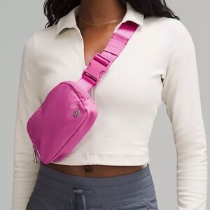 Lululemon Everywhere Belt Bag 1L